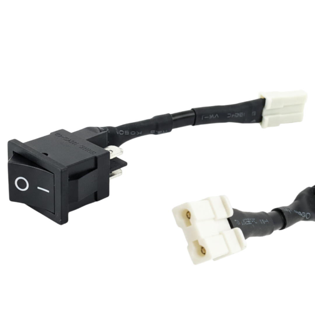 R13-0 2 PİN SİYAH 6 AMPER - 250 VOLT SOKETLİ YÜKSELTİCİ ANAHTARI