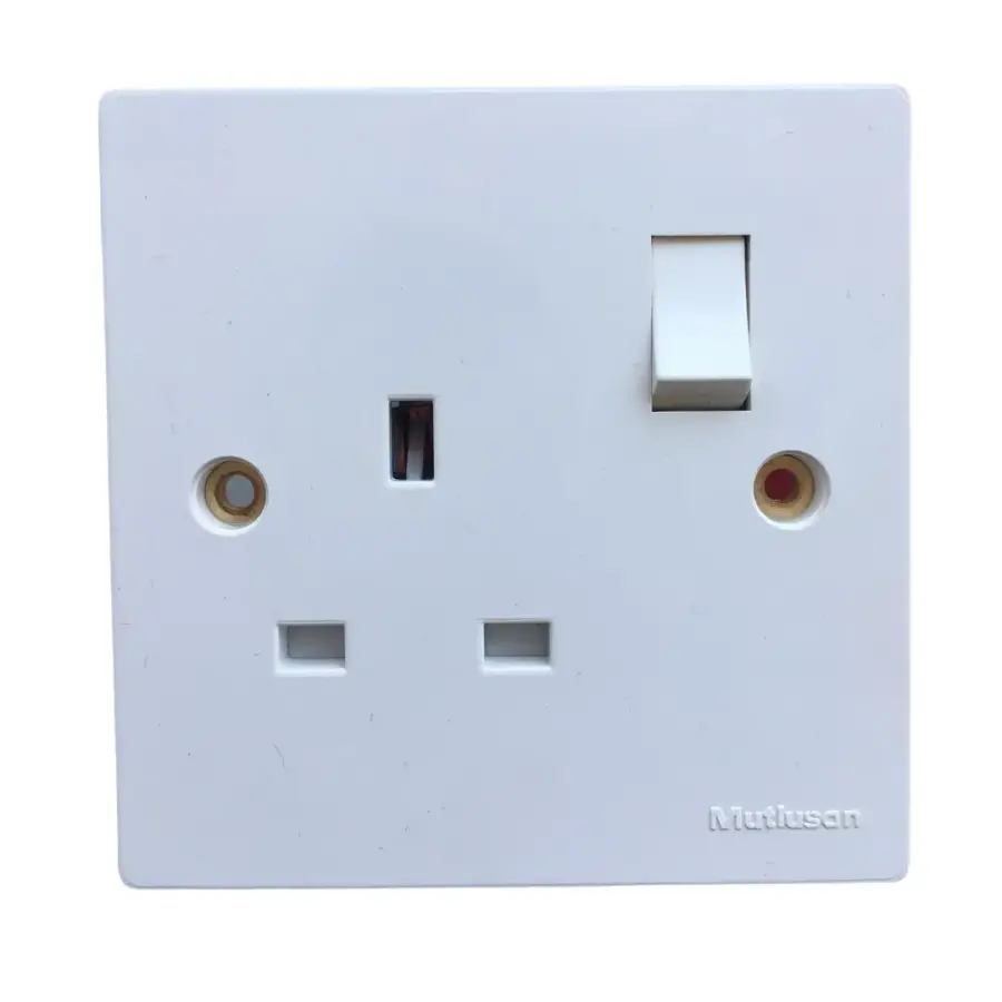Mutlusan İngiliz Tipi Anahtarlı Priz
