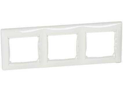 Legrand Valena 3lü Beyaz Çerçeve